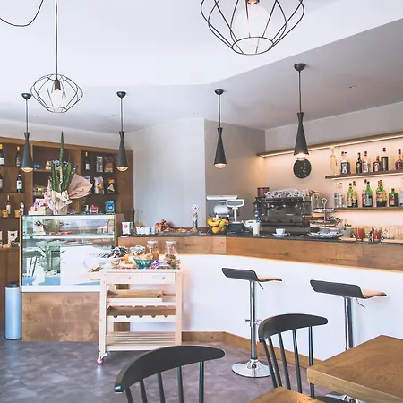 ホテル Ristorante Giulio Agliana